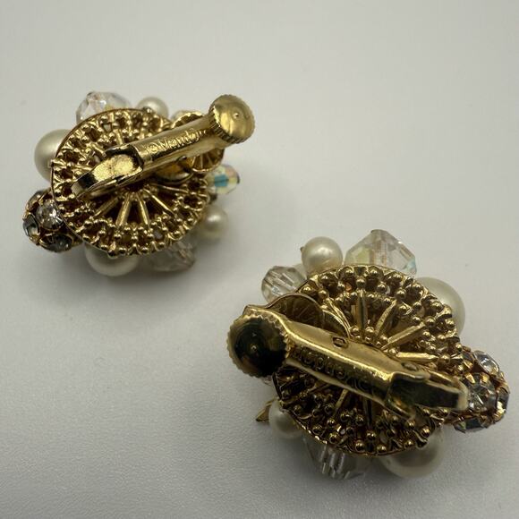 Vintage Vendome Earrings Gold Tone Clip AB Rhinestone Pearl Cluster on Card - Picture 3 of 7